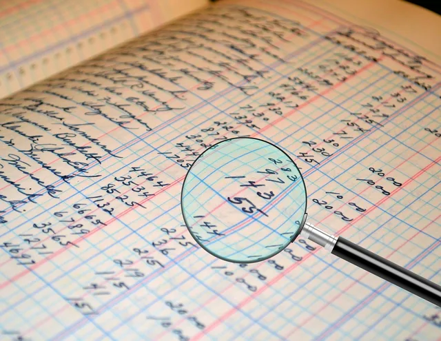 audit, accounting, ledger, figures, number, document, inspection, review, examination, assessment, auditor, magnifying, glass, analysis, zoom, search, financial, finance, brown finance, brown zoom, brown numbers, brown document, brown accounting, audit, audit, audit, audit, audit, accounting, ledger, ledger. Vad bör ett ekonomisystem kunna hantera enligt bokföringslagen?